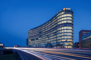 The transition to Microsoft cloud platform Azure for Autoschade